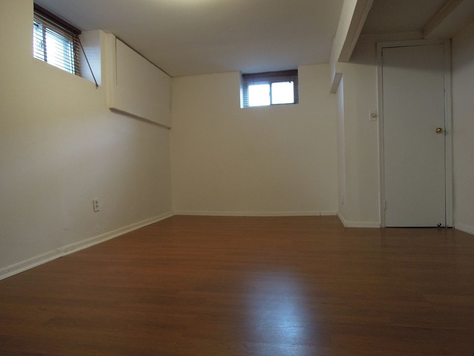 1st image of 2002 27th St