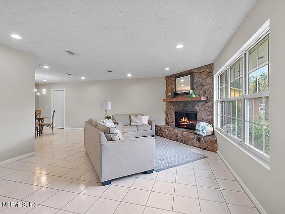 4th image of 5146 BRIGHTON Drive
