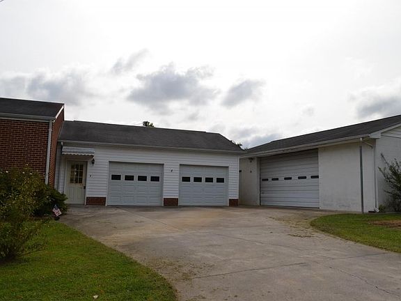 3rd image of 336 N State Highway 87 Hwy