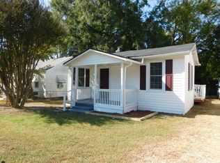 22 Spring St, Petersburg, VA 23803