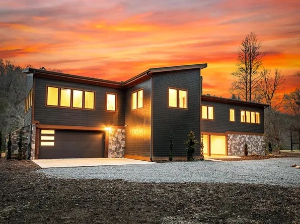 494 Riverbend Mnr, Blue Ridge, GA 30513