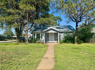 400 S Madden St, Shamrock, TX 79079