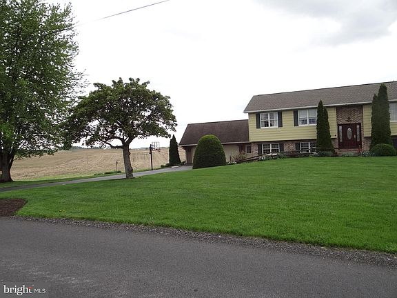 3rd image of 4013 Chapel Rd