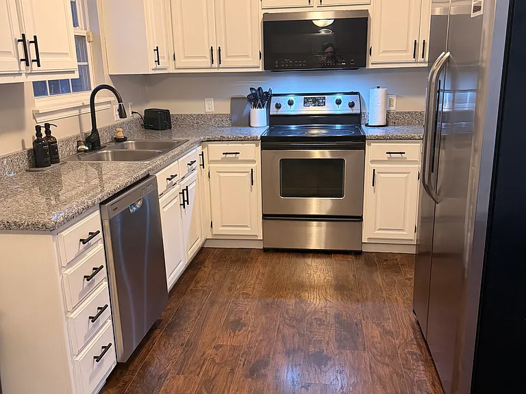 814 Linden St — Photo 6