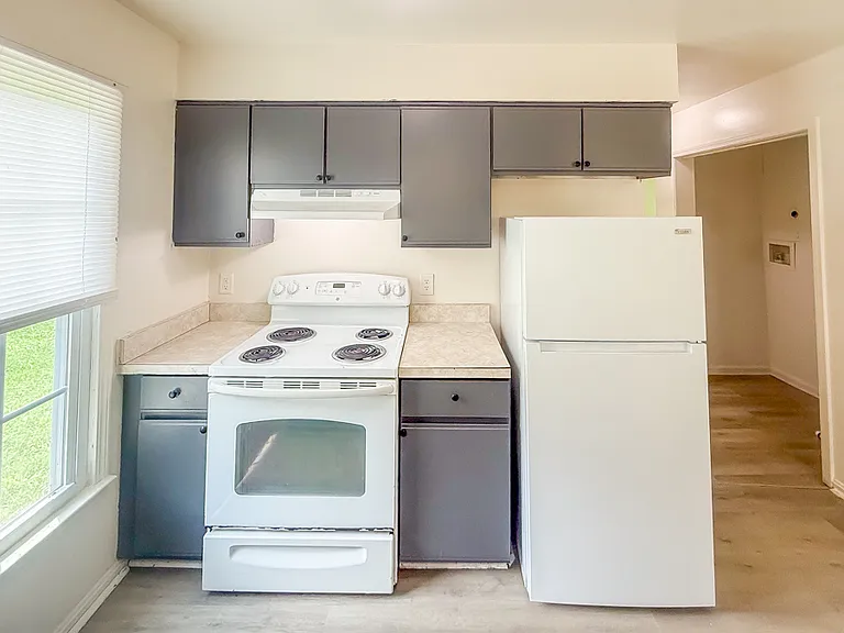 520 Lancaster Creek Dr — Photo 11
