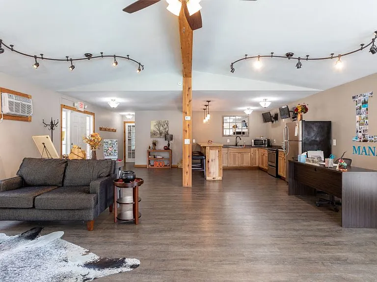 Green Acres - Saginaw, MI — Photo 20