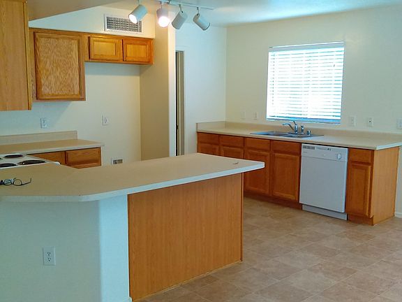 4th image of 6806 S 42nd Dr