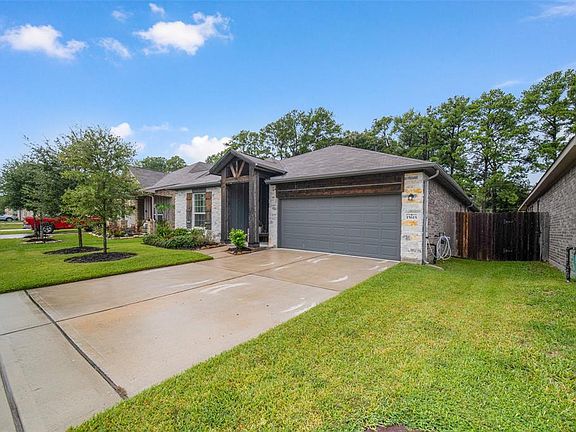 2nd image of 15615 Lakewood Terrace Drive