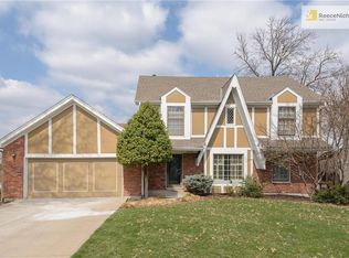 8130 Parkhill Rd, Lenexa, KS 66215