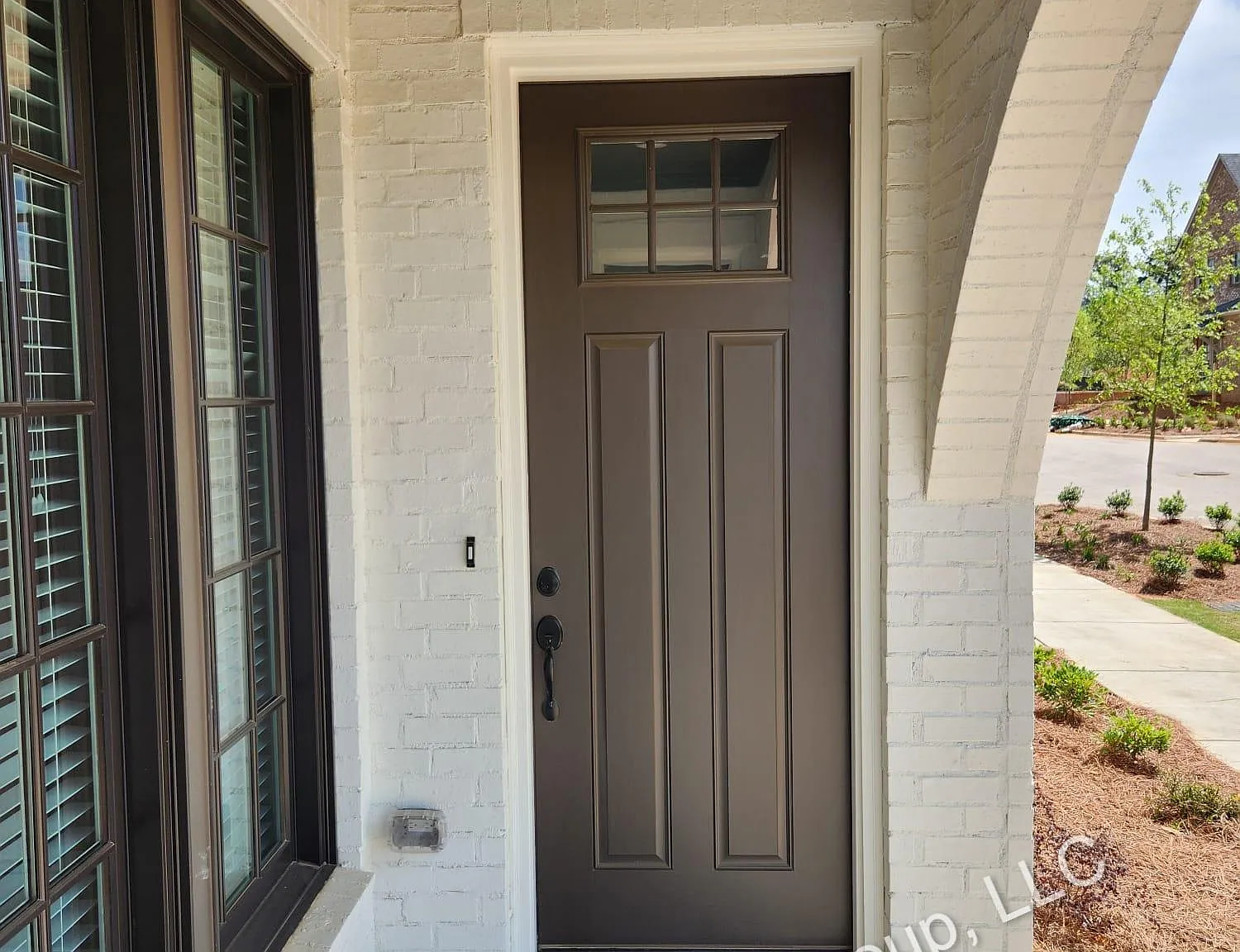 3 bed, 1500 sqft, $2,450 — Photo 2