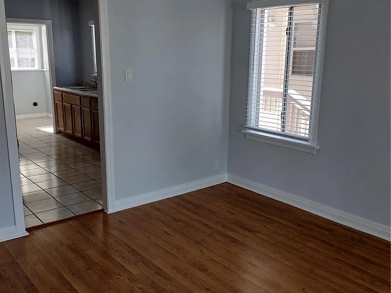 1629 Cota Ave — Photo 8