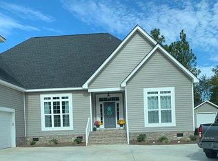 73 Middleton Dr, Lugoff, SC 29078