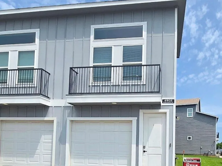 4902 Paradigm Ln — Photo 1