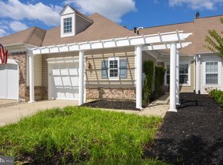 142 Sparrow Dr, Hamilton, NJ 08690