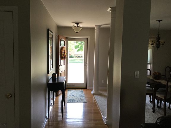 4th image of 7917 Stonydale Ln