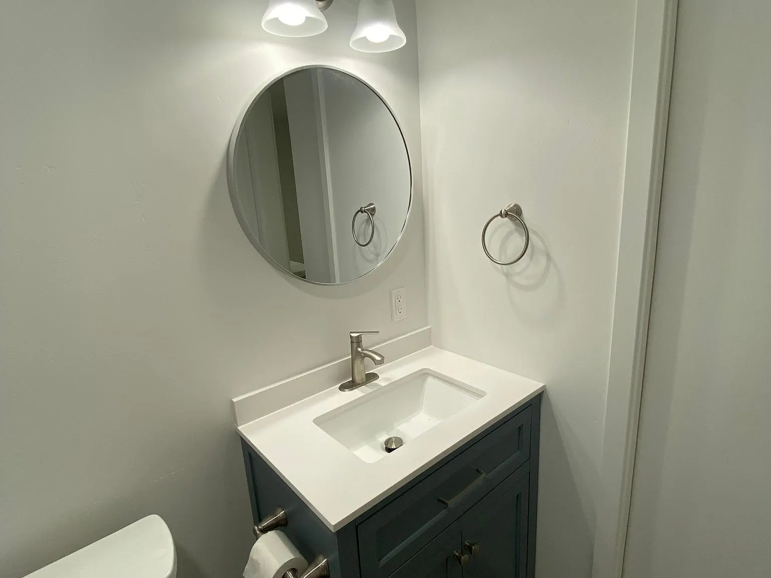 Studio, 320 sqft, $2,200 — Photo 4