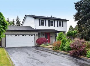 95 Birchpark Dr N, Grimsby, ON L3M 4M9