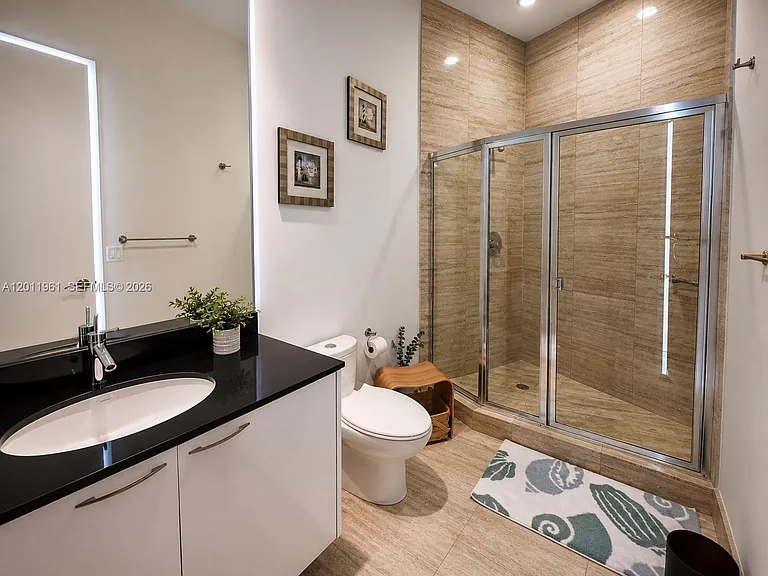 15901 Collins Ave #4303 — Photo 9