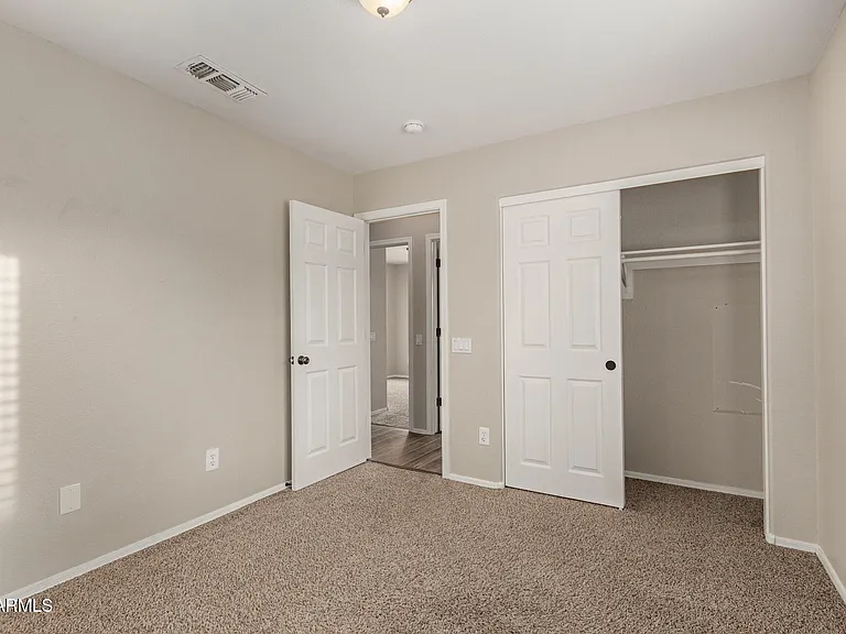 4522 E Rowel Rd — Photo 38