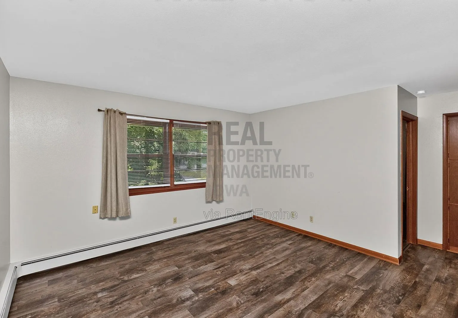 2 bed, 1.0 bath, 800 sqft, $795 — Photo 3