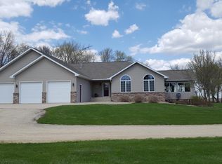 71968 200th Ave, Hayfield, MN 55940