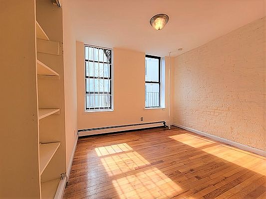 3rd image of 18 E 105th St APT 10