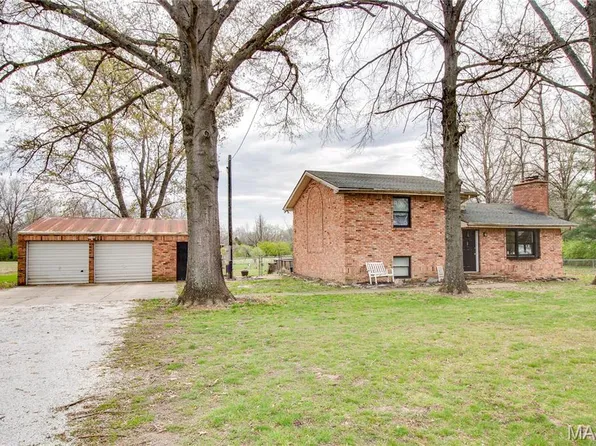 16776 Indian Lake Rd, Jerseyville, IL 62052