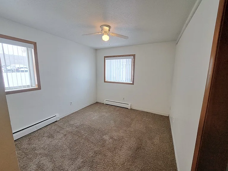 Rolling Hills Apartments — Photo 62