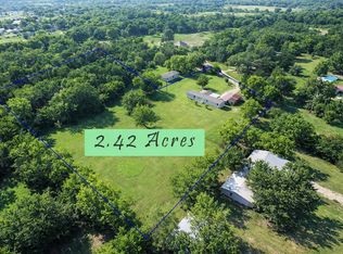 400 Avenue, Point, TX 75472