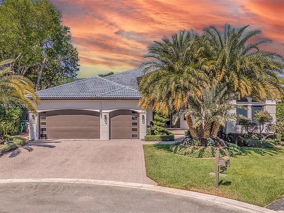 4th image of 11925 NW 11th Ct