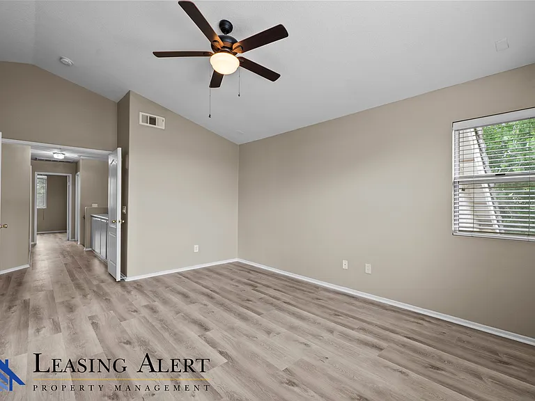 23721 Skycrest Cir — Photo 21