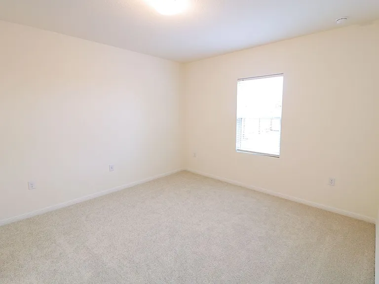 6416 Routenburn St — Photo 12