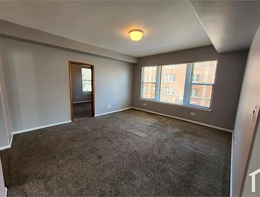 2 bed, $1,686 — Photo 4