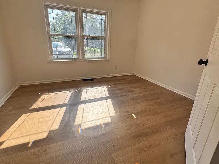3805 Claybourne Rd — Photo 6