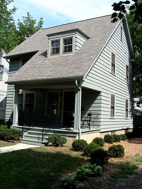 1st image of 1019 Granger Ave
