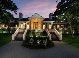 8529 Meadowbrook Dr, Fort Worth, TX 76120