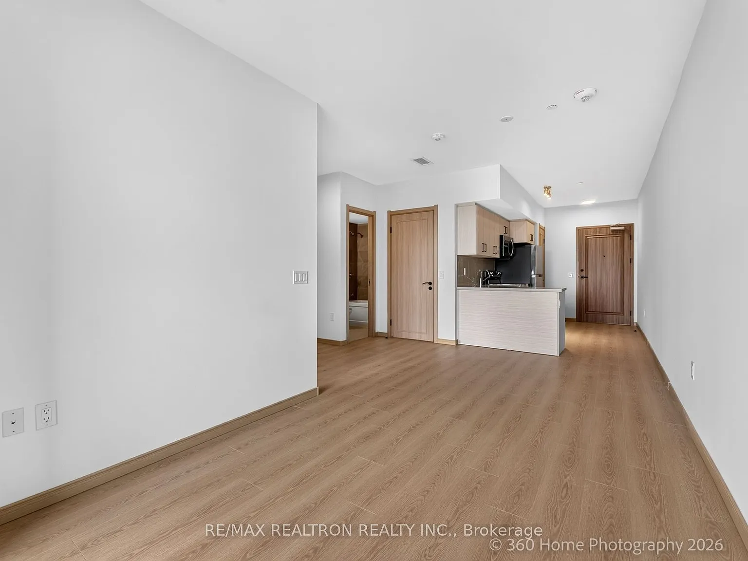 2 bed, $2,300 — Photo 4