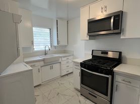 57 Ocean View Ave, Santa Barbara, CA