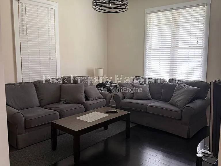 2311 Lamb Ave — Photo 4