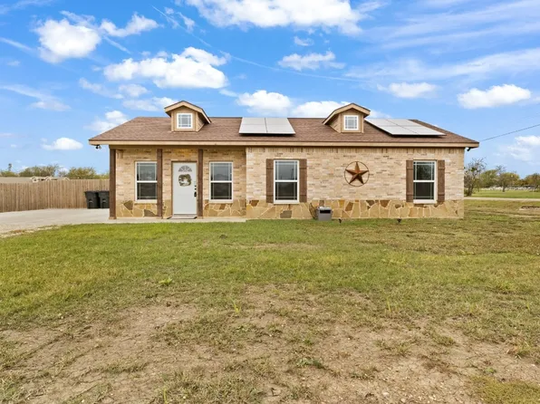 600 S Aquilla St, Itasca, TX 76055