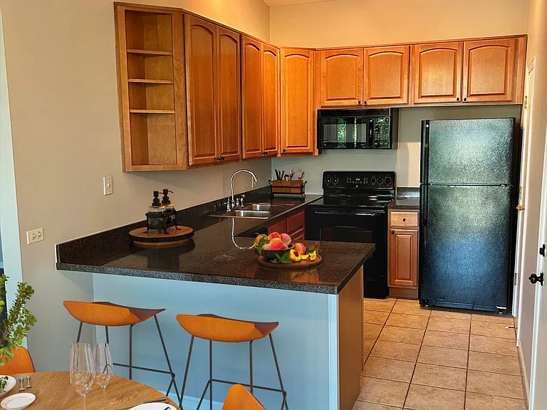 6019 Forest View Rd #2B — Photo 4