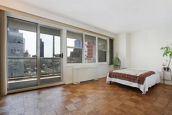 Sold by Corcoran | media 10