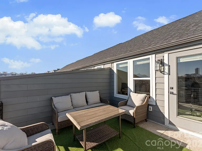 2310 Elizabeth Mill Pl — Photo 21