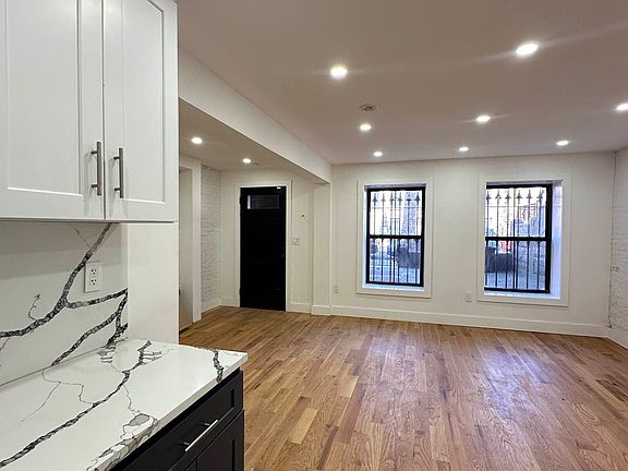 5th image of 708 Putnam Ave #1D