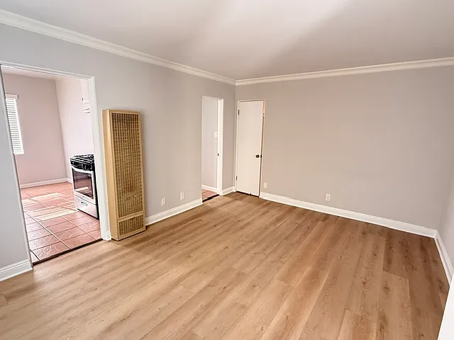 Studio, 360 sqft, $1,700 — Photo 2