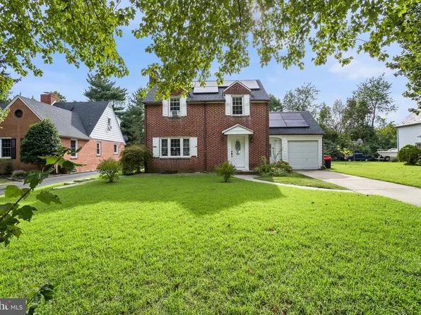 31 Fenwick Dr, Carneys Point, NJ 08069