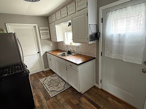 5th image of 1105 W Elm Tree Rd