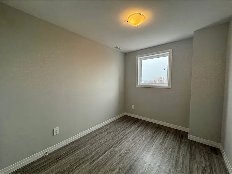 130 Otterbein Rd — Photo 7