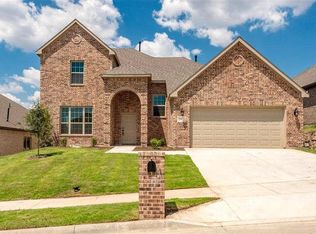 276 Flower Ridge Dr, Fort Worth, TX 76108