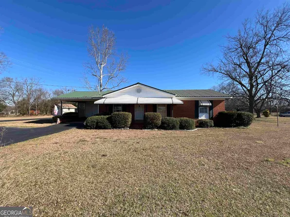 403 E 3rd Ave, Tennille, GA 31089